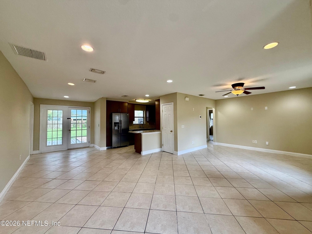 524 17th Avenue N - Photo 4