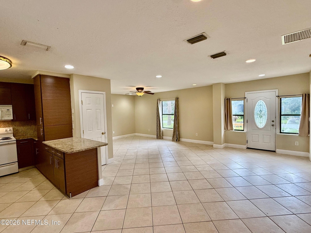 524 17th Avenue N - Photo 6