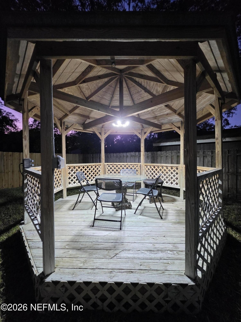 7411 Colony Cove Lane - Photo 18