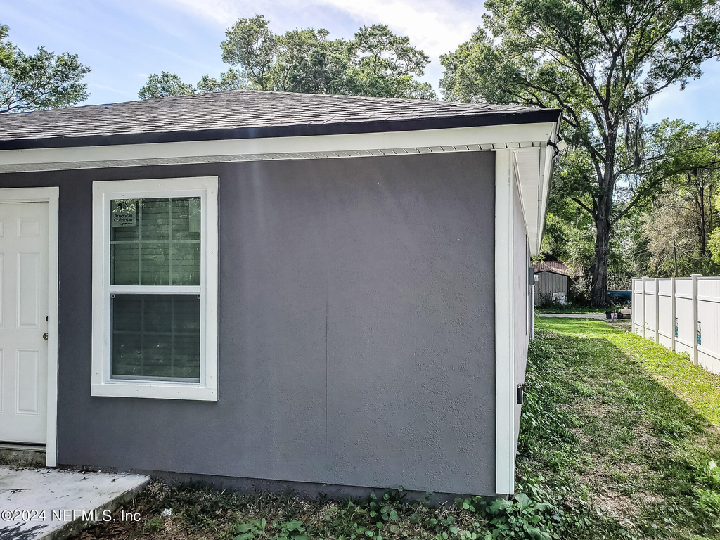 223 Monterey Boulevard - Photo 24