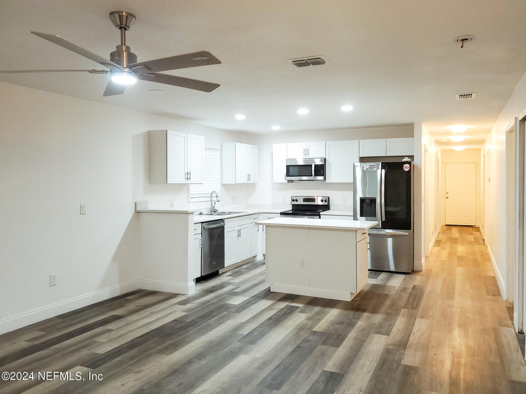 223 Monterey Boulevard - Photo 5