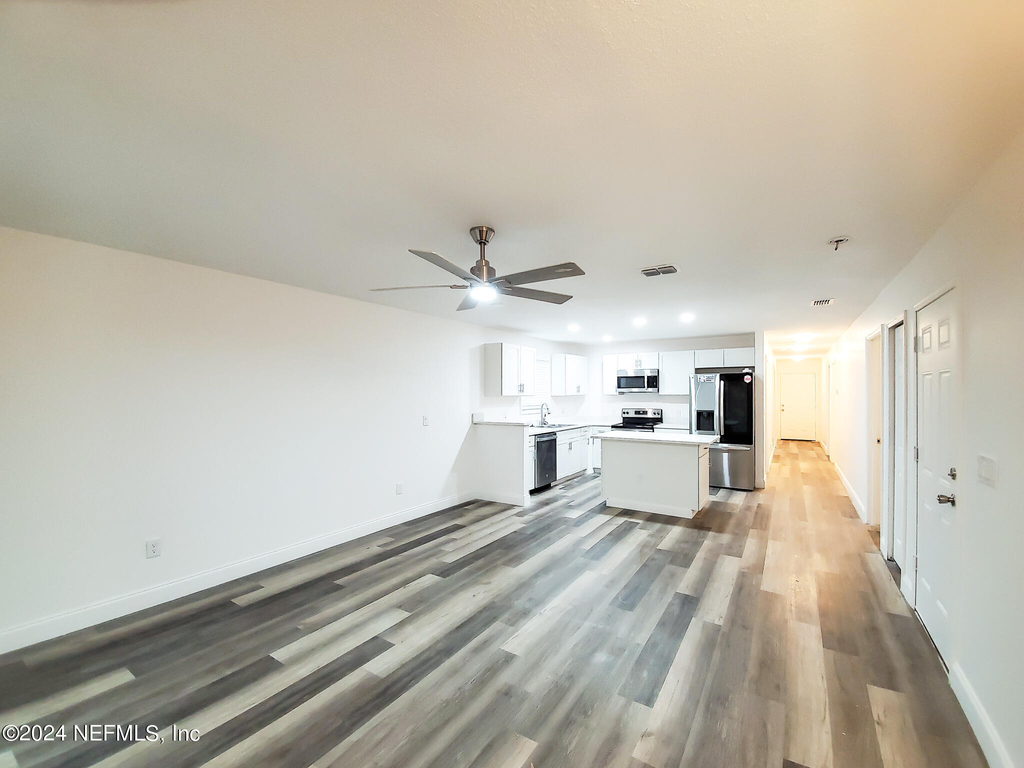223 Monterey Boulevard - Photo 3