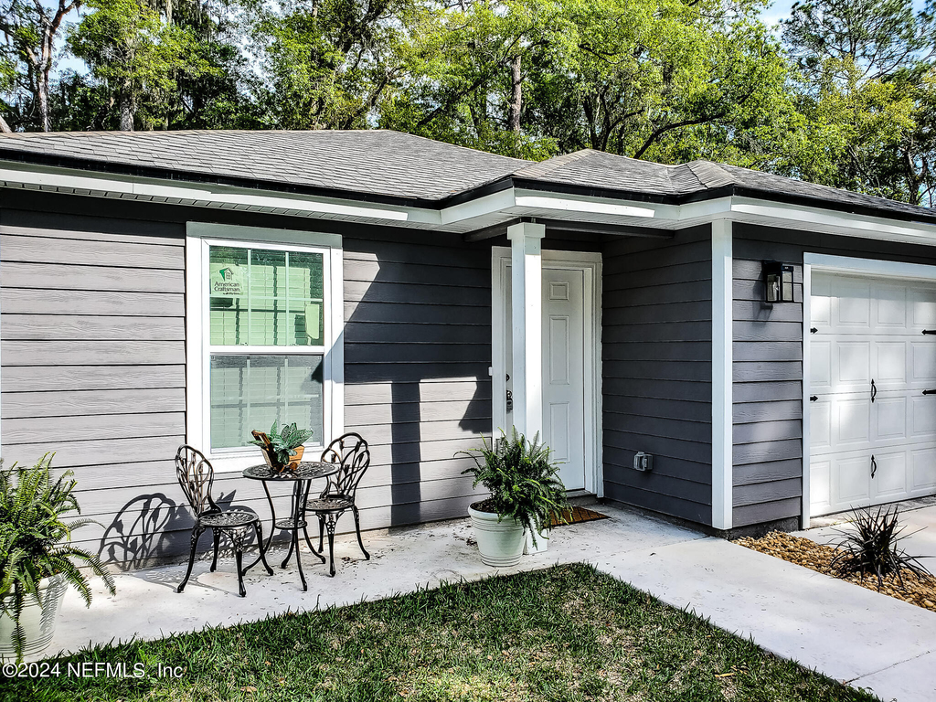 223 Monterey Boulevard - Photo 1