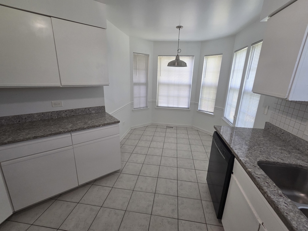 2213 Camden Lane - Photo 5