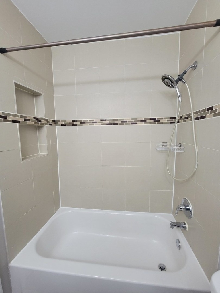 2211 Dorchester Court - Photo 9