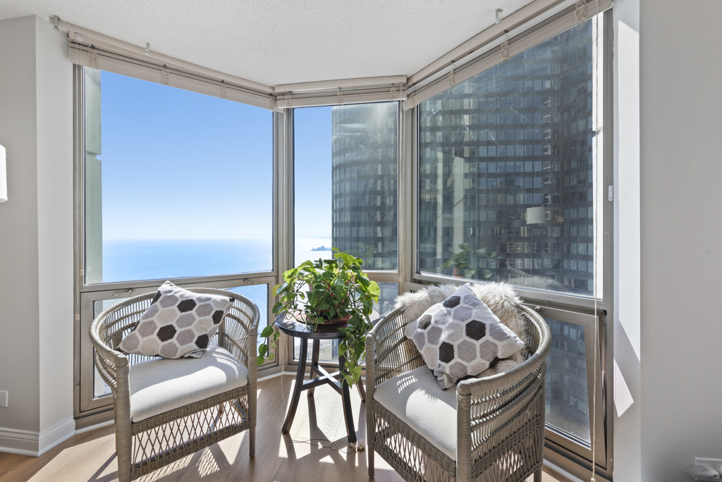 195 N Harbor Drive - Photo 4