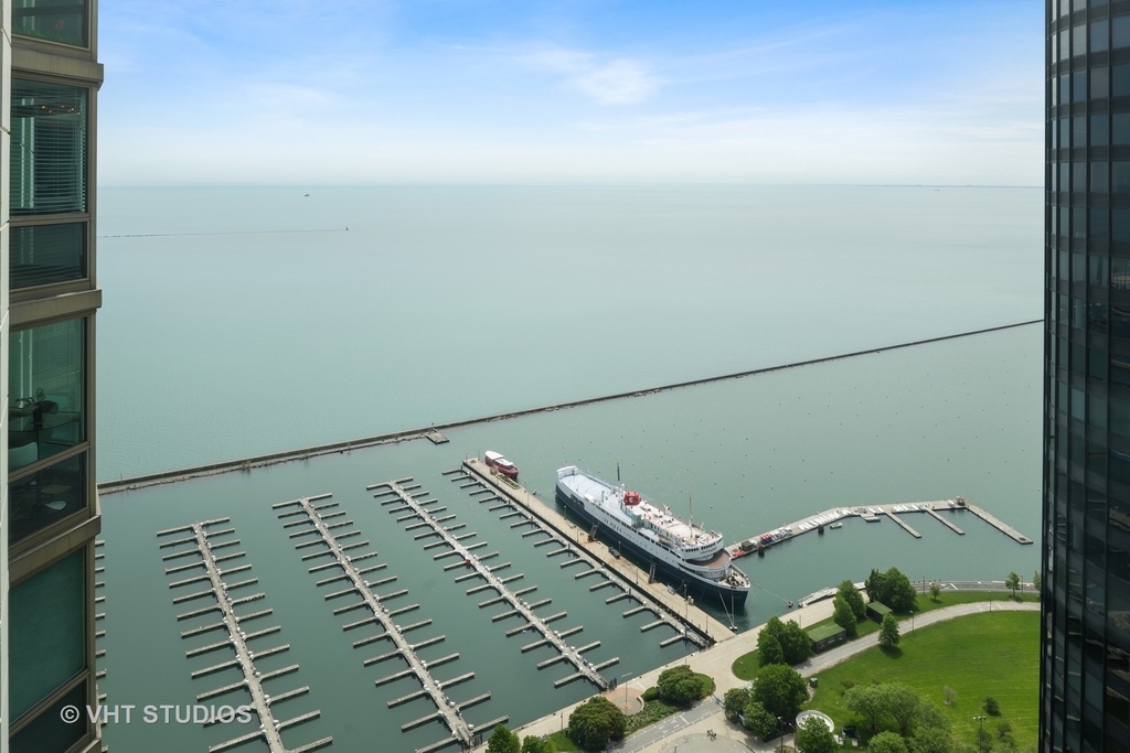 195 N Harbor Drive - Photo 7