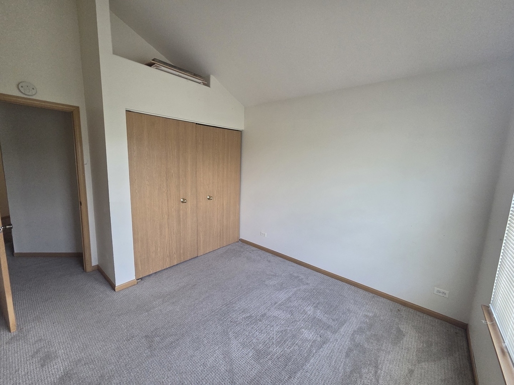 2800 E Bridleway Court - Photo 8