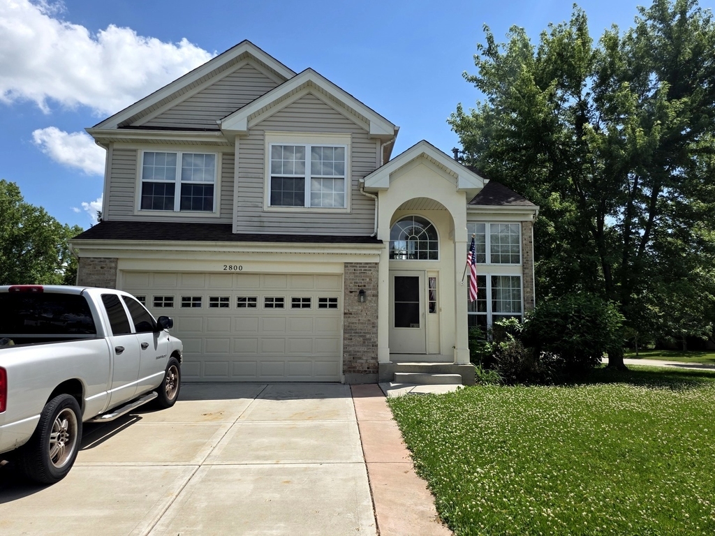 2800 E Bridleway Court - Photo 0