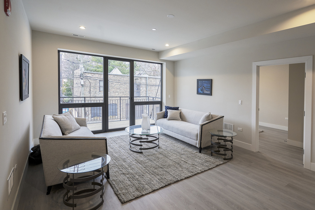 451 E Pershing Avenue - Photo 3