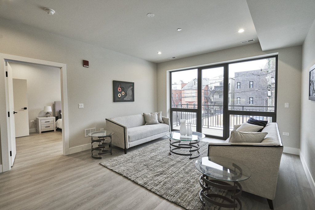 451 E Pershing Avenue - Photo 2