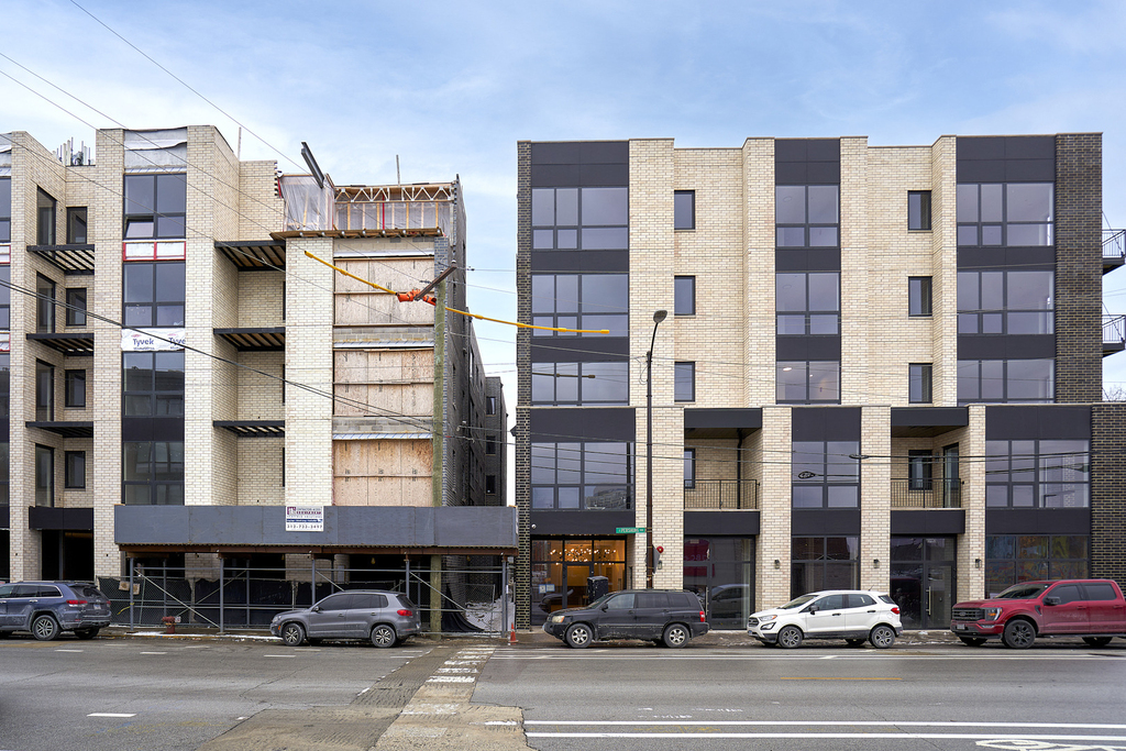 451 E Pershing Avenue - Photo 1
