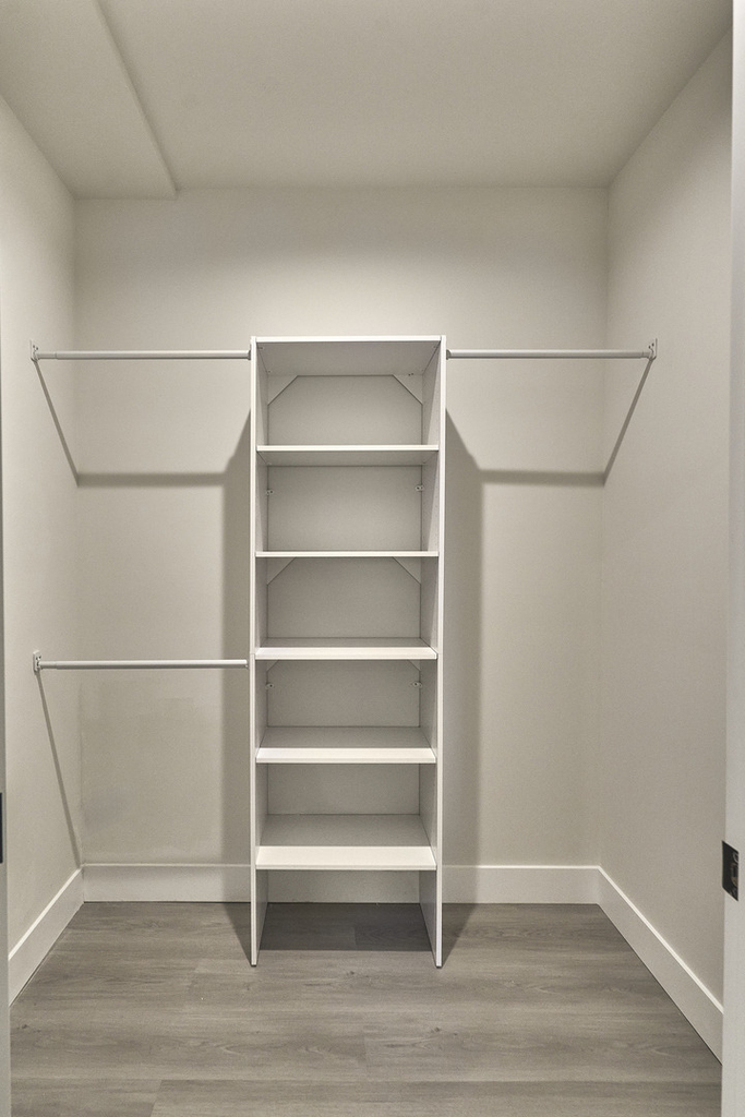 451 E Pershing Avenue - Photo 9