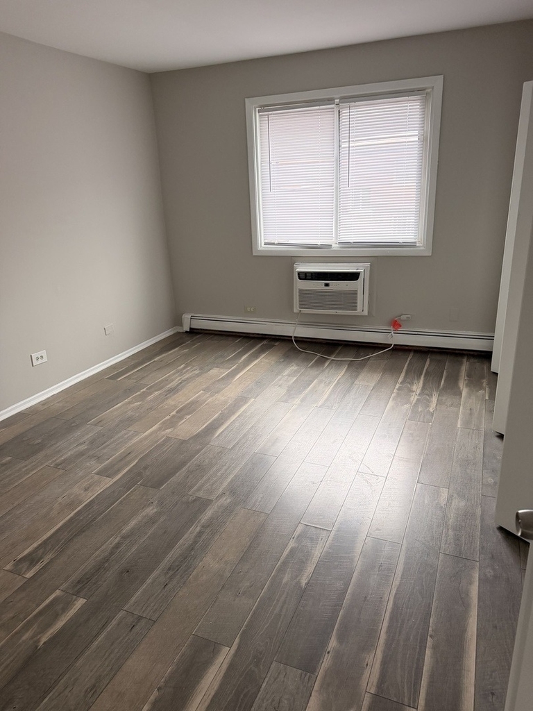 10479 Dearlove Road - Photo 8