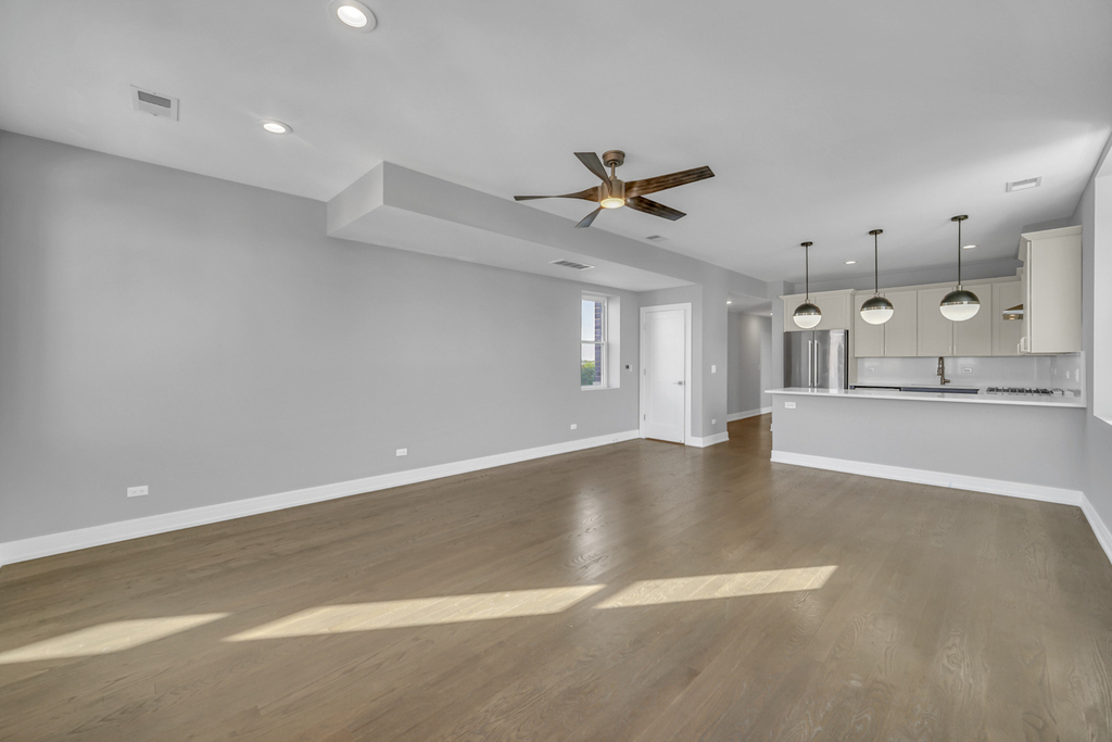 3253 N Elston Avenue - Photo 3