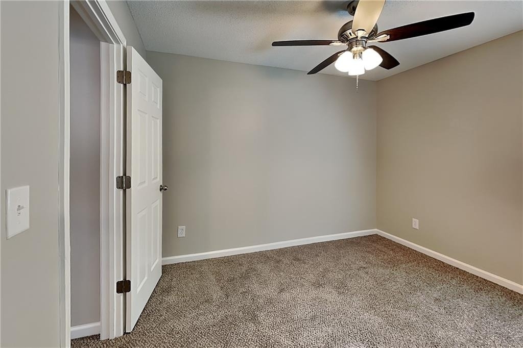 28 Greystone Ridge - Photo 13