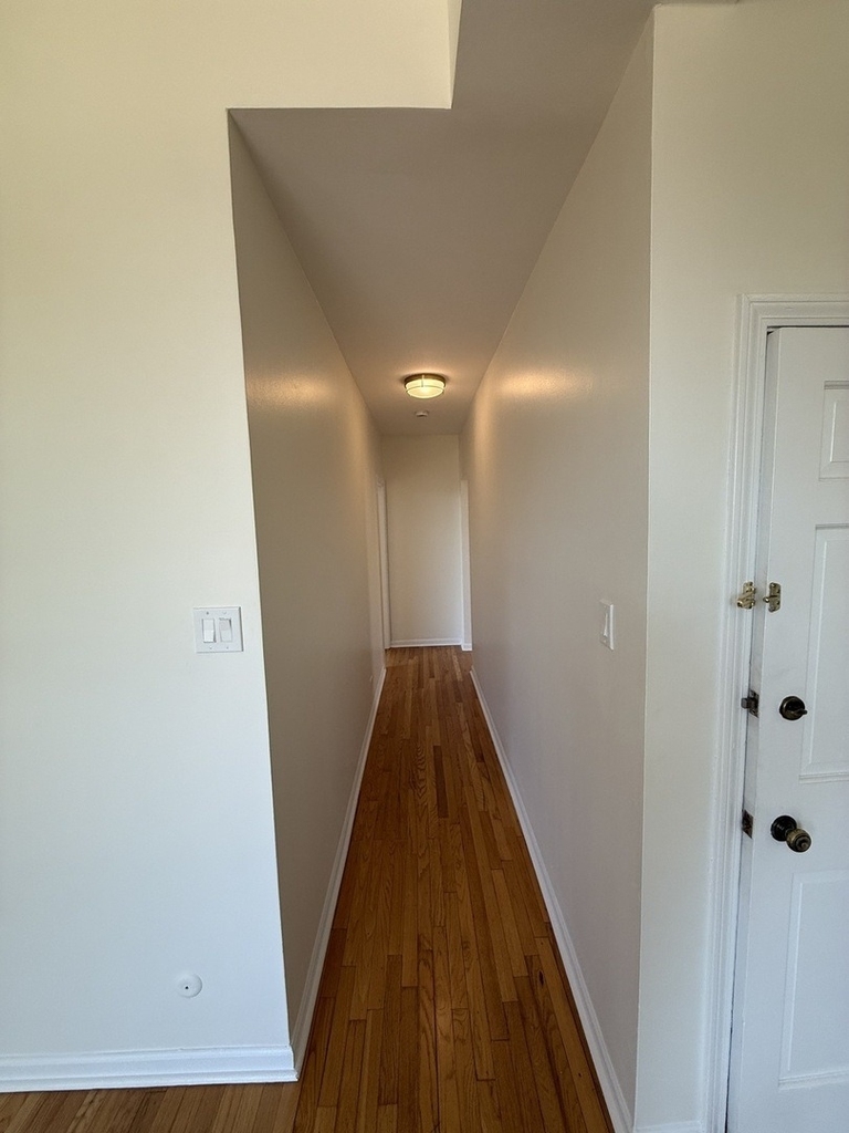 2022 N Seminary Avenue - Photo 2