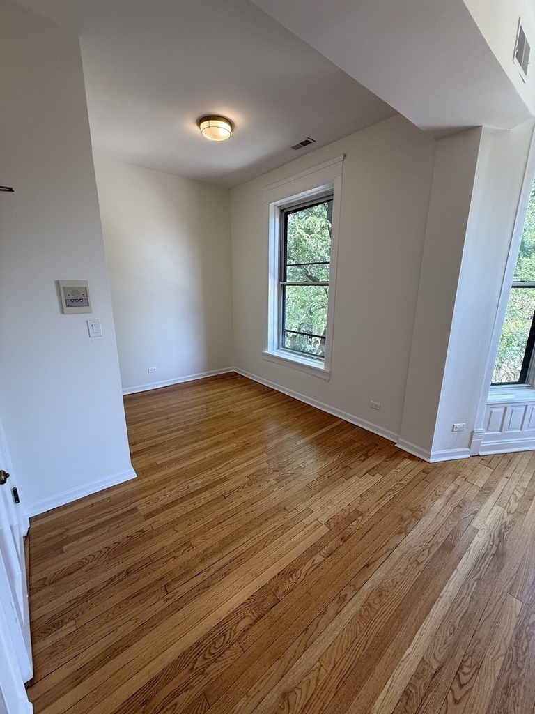 2022 N Seminary Avenue - Photo 20