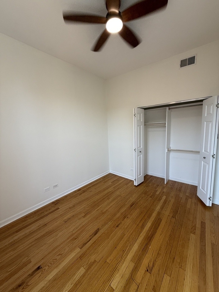 2022 N Seminary Avenue - Photo 11