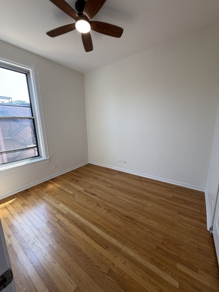 2022 N Seminary Avenue - Photo 10