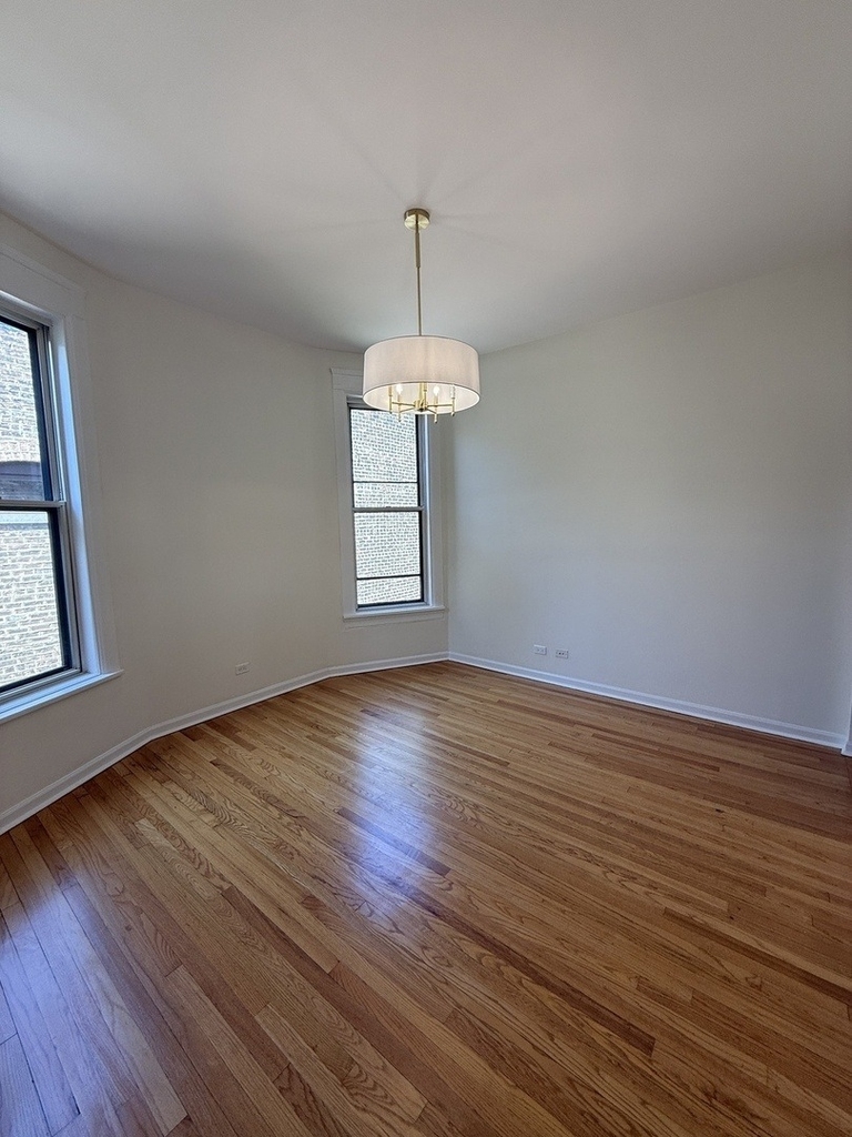 2022 N Seminary Avenue - Photo 6