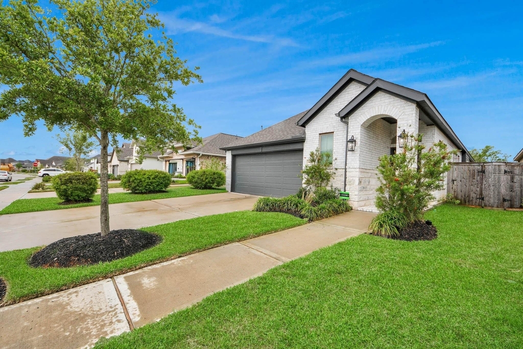 4219 Colony Lane - Photo 0