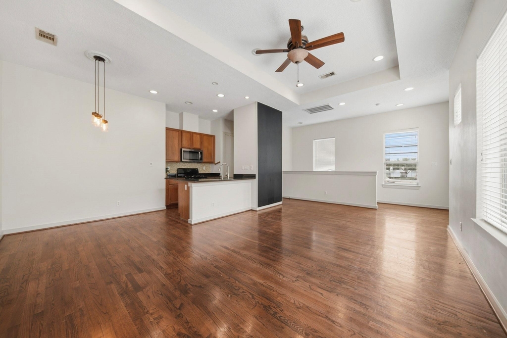 4036 Center Street - Photo 14