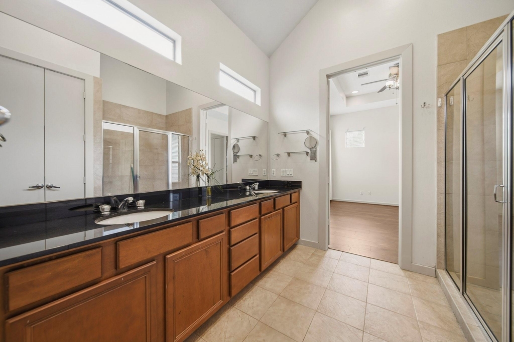 4036 Center Street - Photo 20