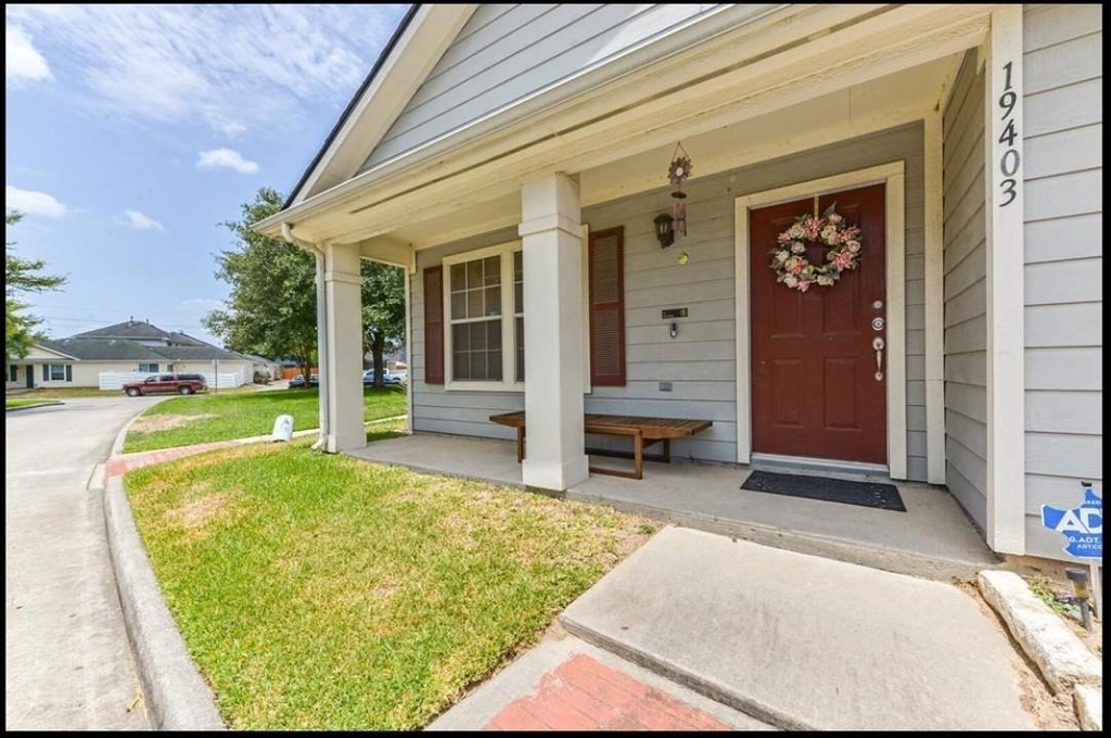 19403 Wann Park Drive - Photo 2