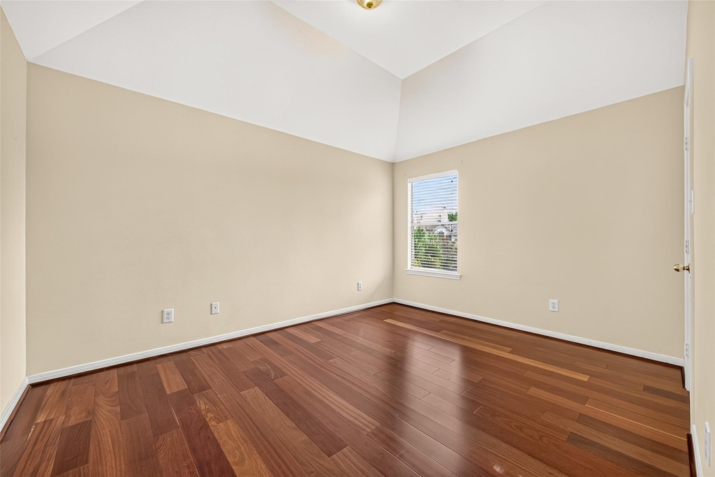 1711 Emma Cove Court - Photo 37