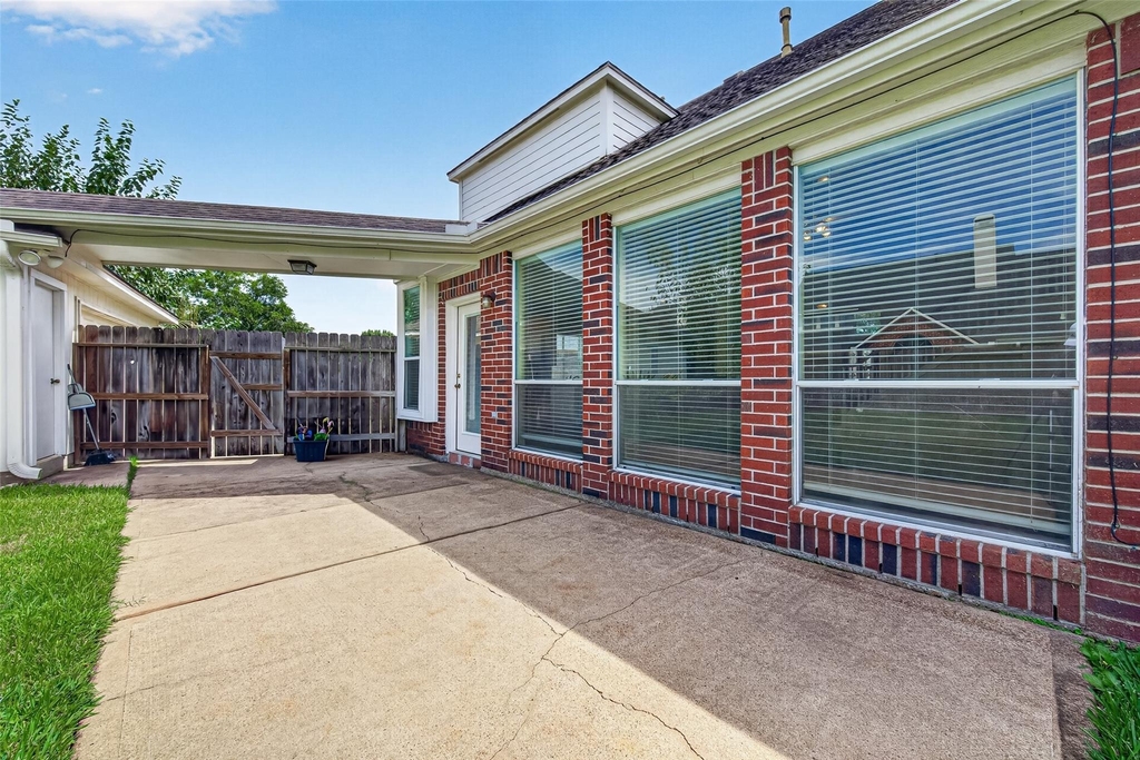 1711 Emma Cove Court - Photo 43