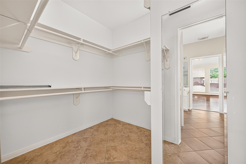 1711 Emma Cove Court - Photo 30