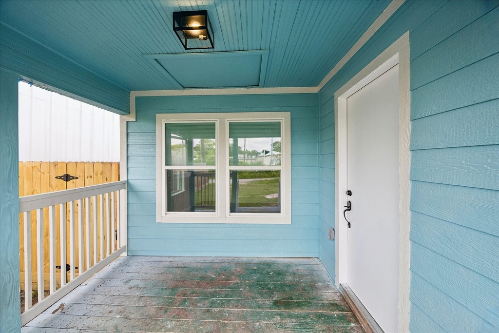 7702 Sealey Street - Photo 6