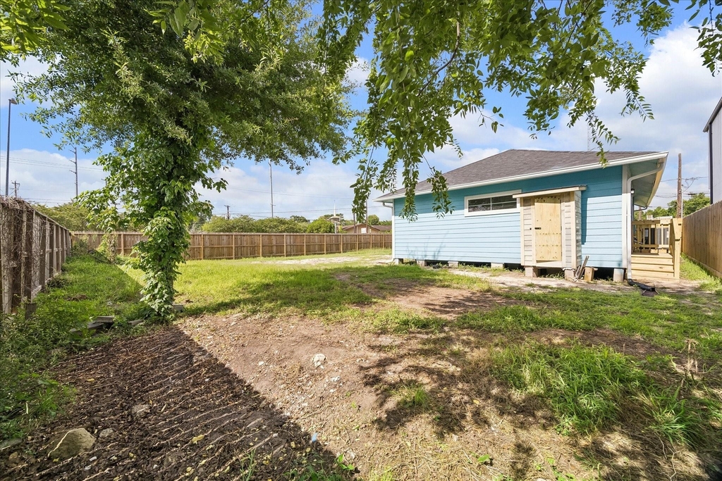 7702 Sealey Street - Photo 23