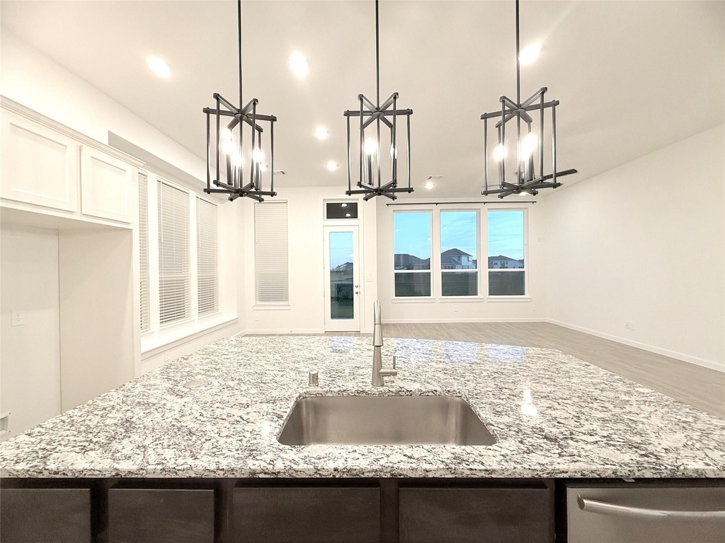 31207 Firefly Meadow Circle - Photo 5
