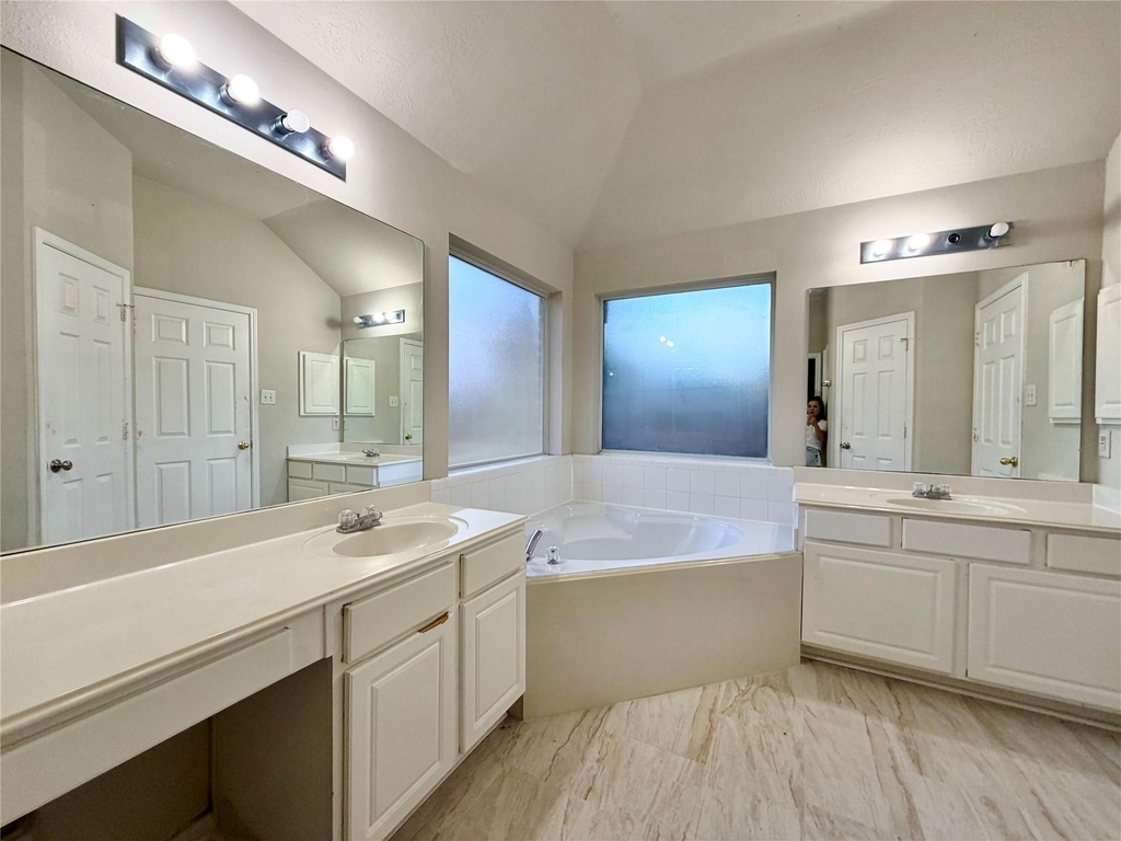 6827 Autumn Thistle Drive - Photo 15