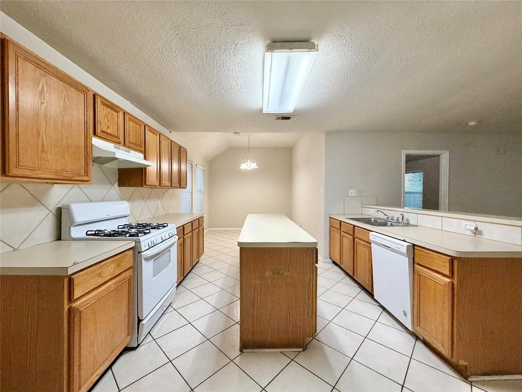 6827 Autumn Thistle Drive - Photo 6