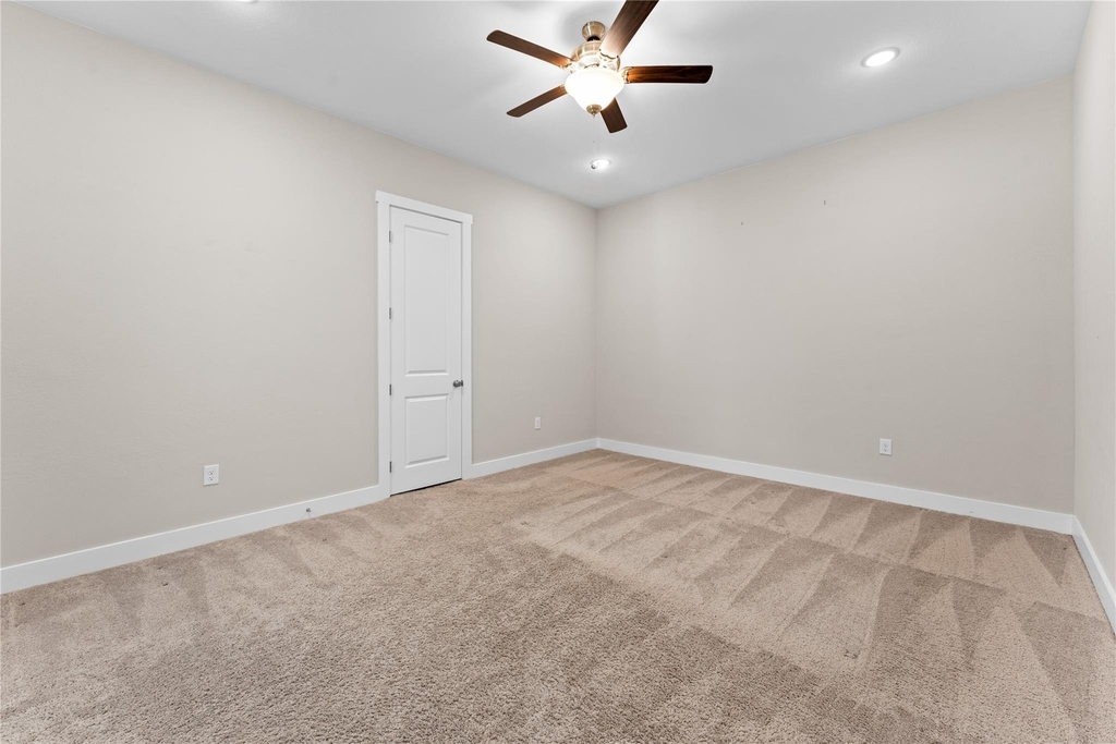 2650 Fountain View Street - Photo 18