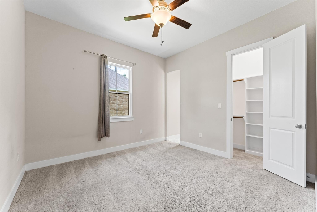 2650 Fountain View Street - Photo 20