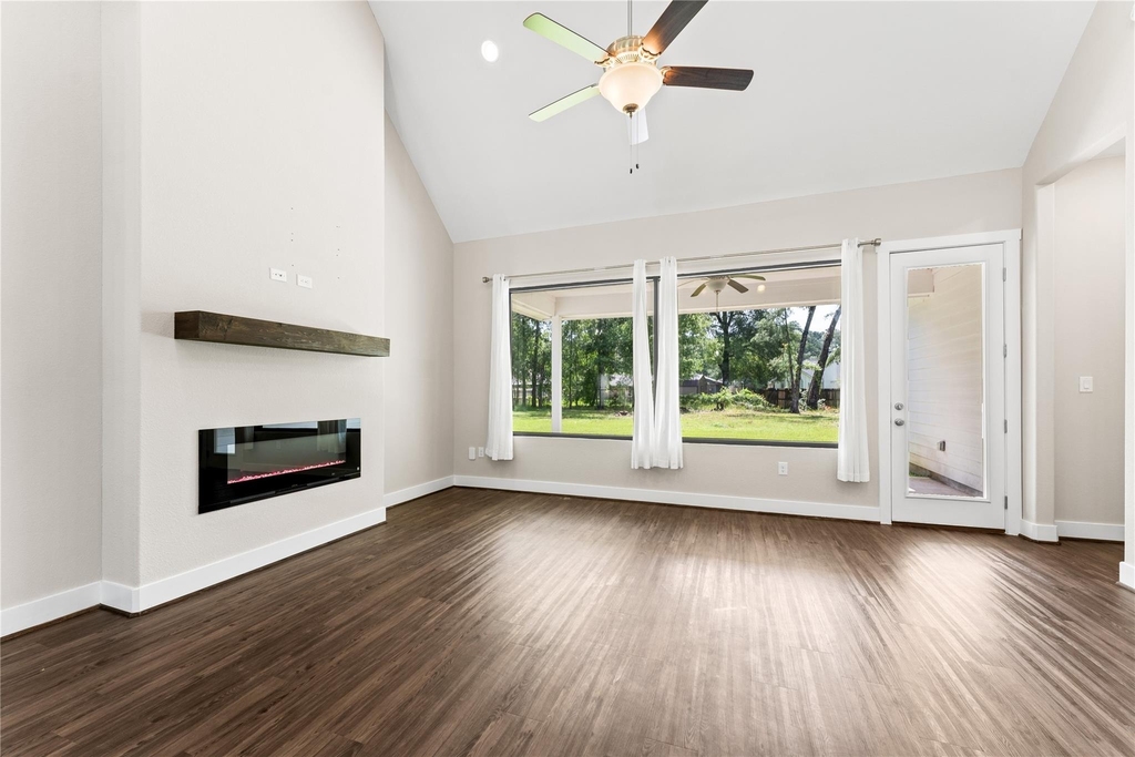 2650 Fountain View Street - Photo 4