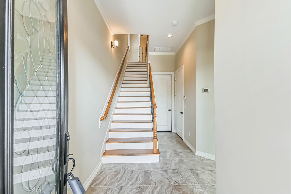 11115 Olympia Drive - Photo 4