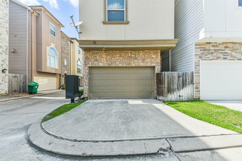 11115 Olympia Drive - Photo 10