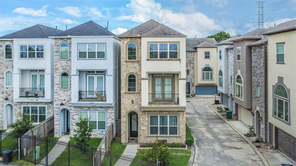 11115 Olympia Drive - Photo 1