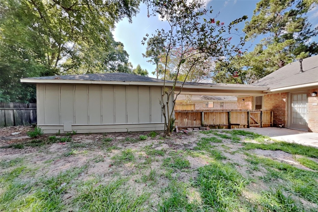 1954 Round Spring Drive - Photo 17