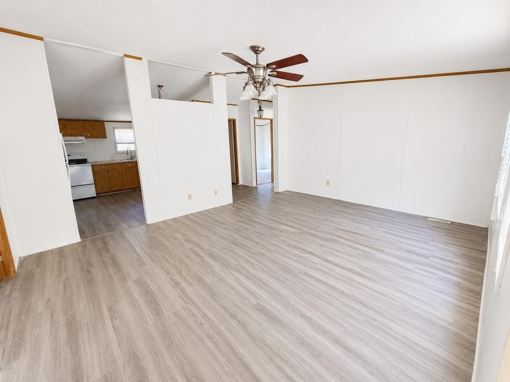120 Acorn - Photo 5