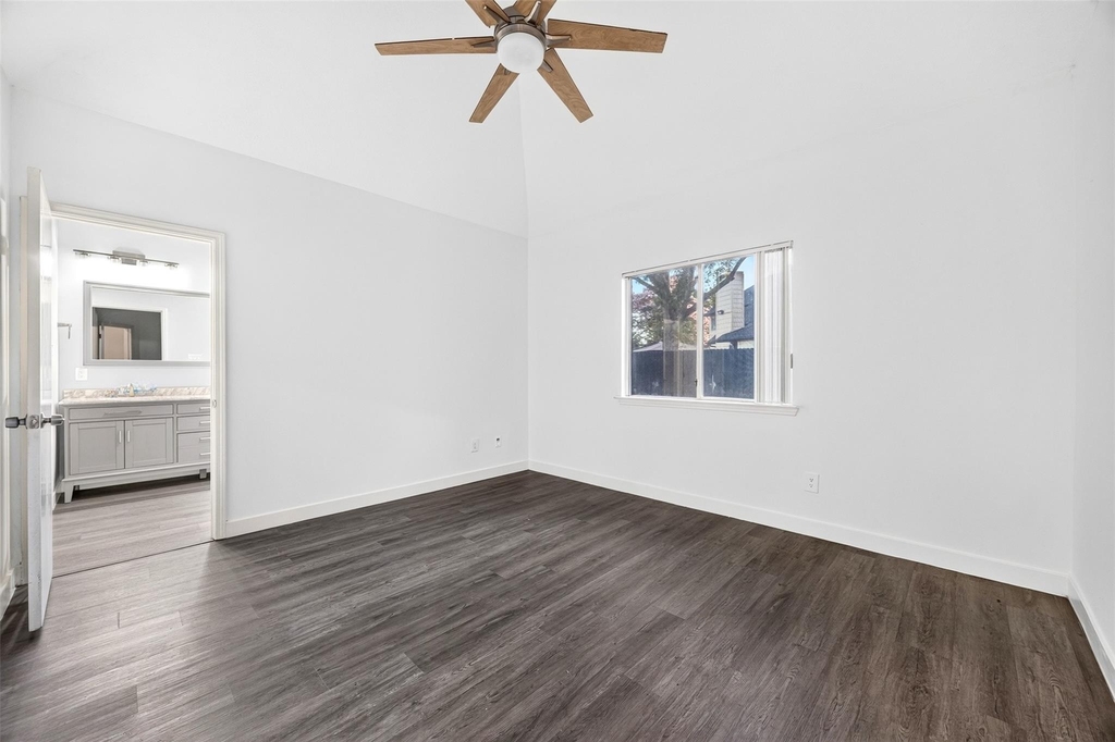 18610 Autumn Hills Drive - Photo 26