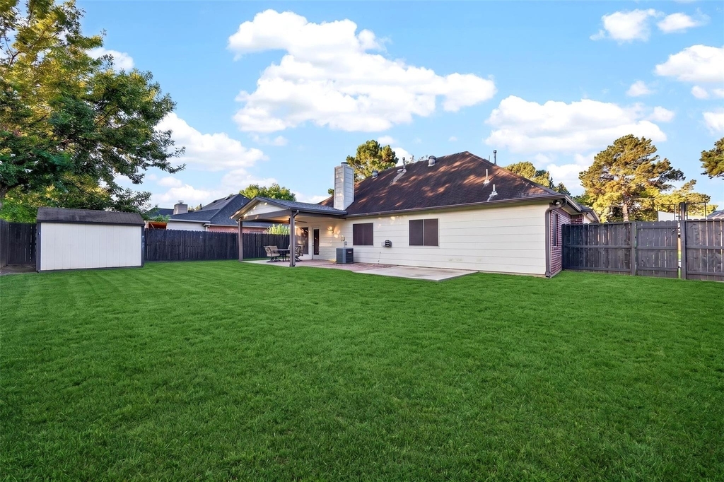 18610 Autumn Hills Drive - Photo 33