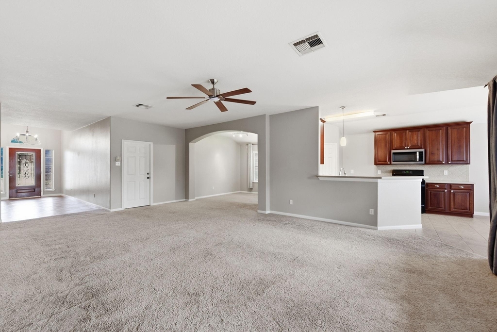 21011 Narrow Gate Drive - Photo 8