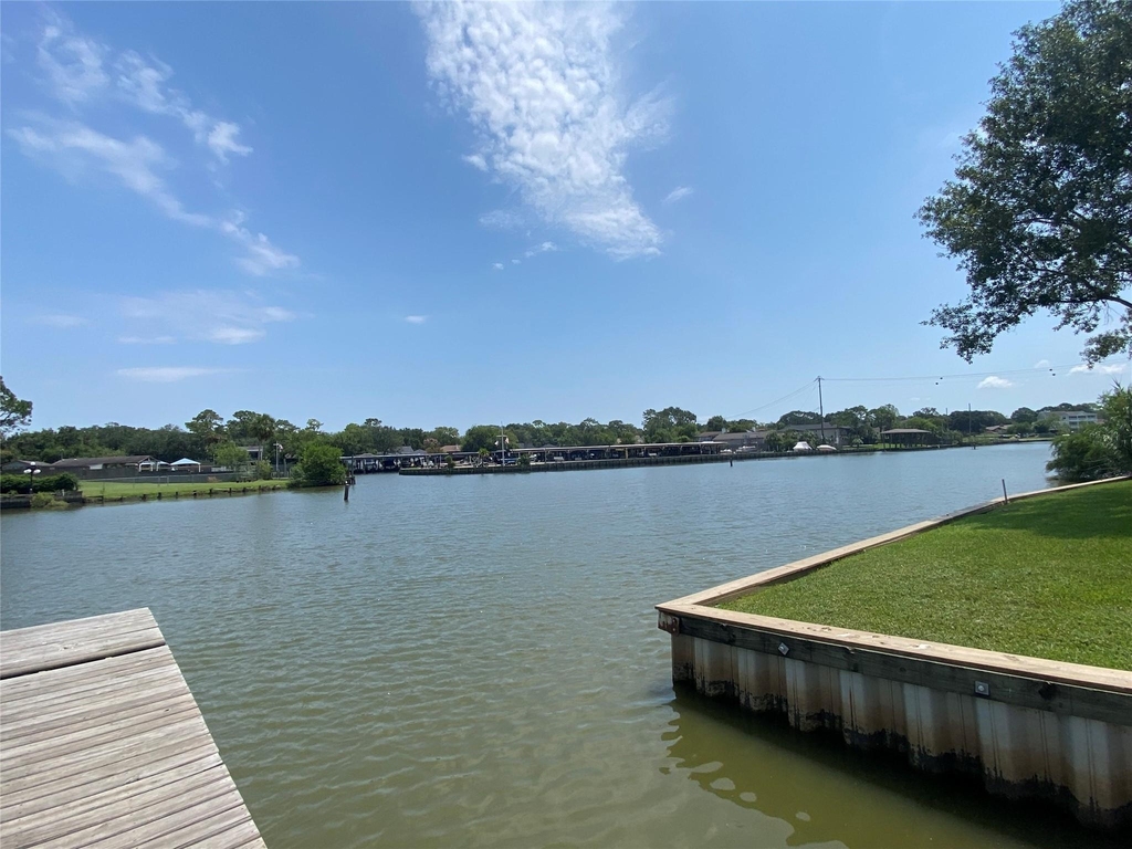 18519 Egret Bay Boulevard - Photo 3