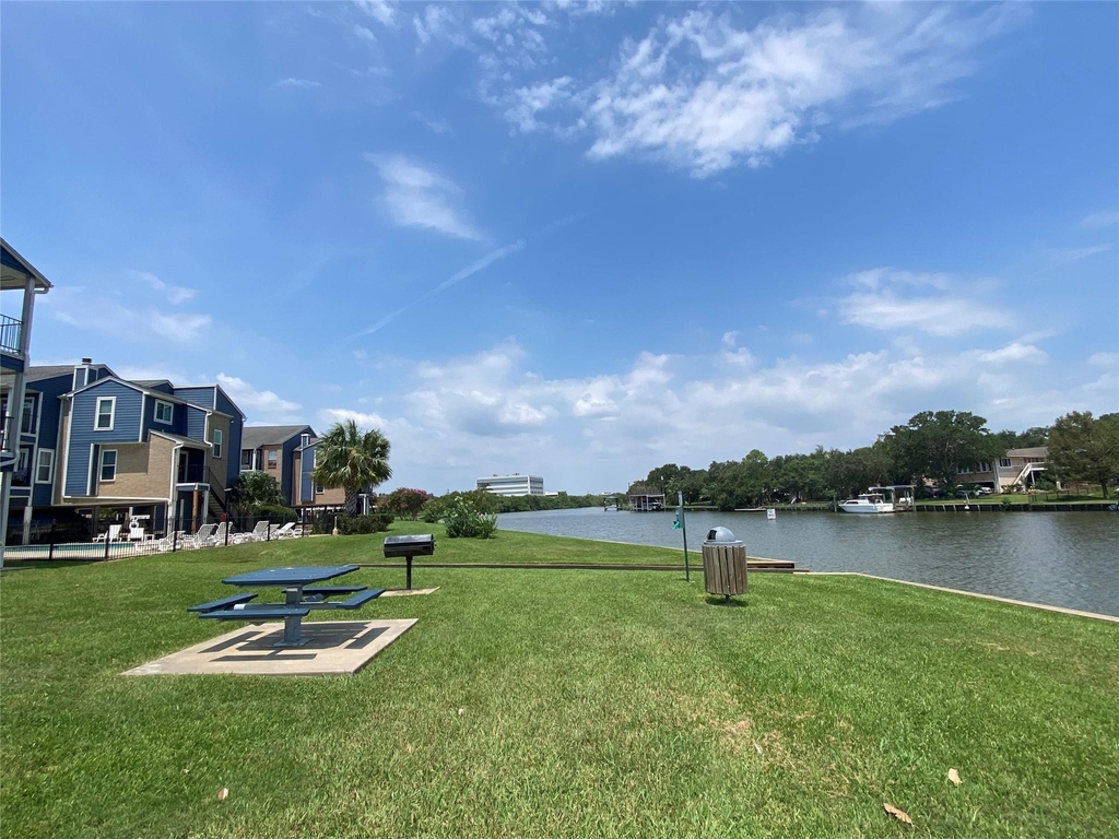 18519 Egret Bay Boulevard - Photo 2